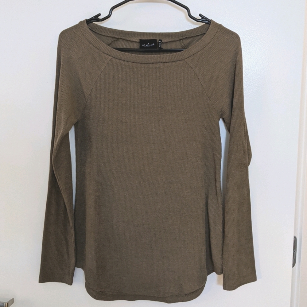 UO Luka Boat Neck Rop